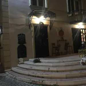 Altstadt & Cafe Баку